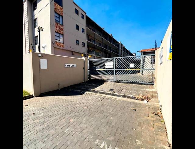 2 BEDROOM APARTMENT FOR SALE IN FLORIDA